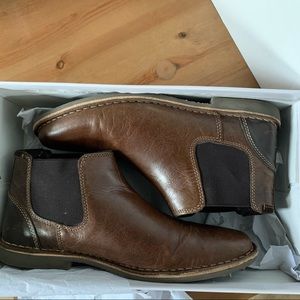 Steve Madden Chelsea Leather Chukka Boot